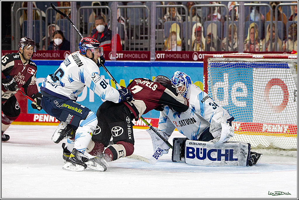 PENNY DEL;  Koelner Haie - ERC Ingolstadt; Koeln, 01.04.2021